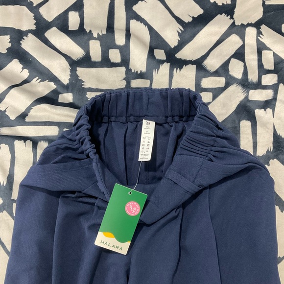 NWT Halara High Waisted Wide Leg Pants - Picture 3 of 7